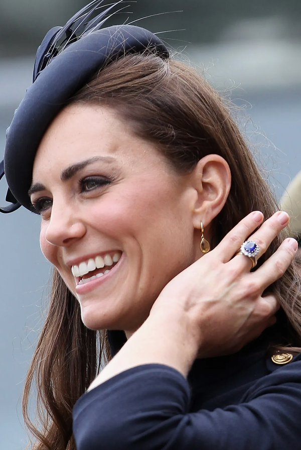 Anello "Diana" Zaffiro Étoile™